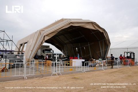Customizable clamshell hangar