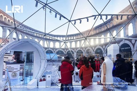 Unique transparent igloo tents for pop up shops
